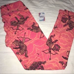 OS Valentine’s leggings